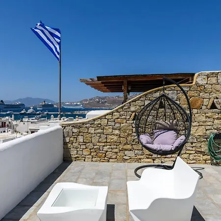 Floral With Marvelous View To Villa